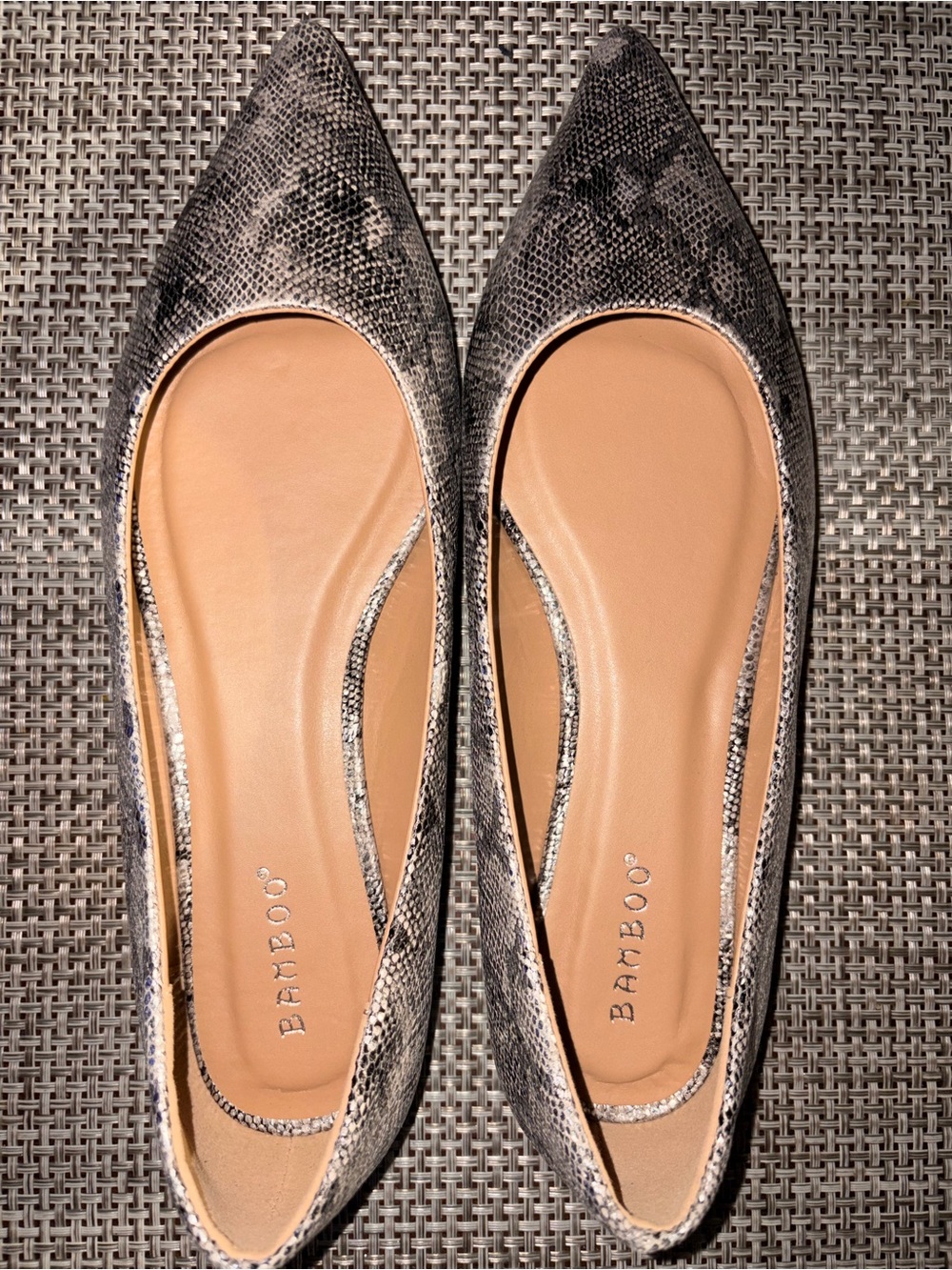 BAMBOO Pointed Snake-Print Flats in Gray and Tan